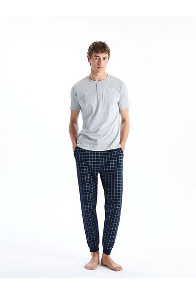 LC Waikiki Top de pijama pentru bărbați cu mânecă scurtă, cu gâtul rotund, sezon nou - S57256Z8