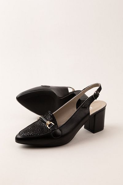 Gondol Women's Genuine Leather Stylish Buckle Detailed Pointed Toe Heeled Shoes Vdt.233
