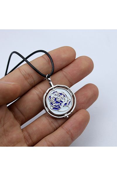 Choice Steel color Game LOL Jinx Blue Rose Rotatable Cosplay Necklace Halloween Party Cosutmes DIY Stuff Ar