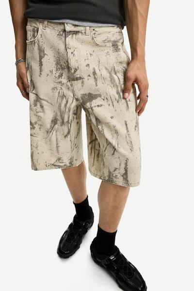 Bershka Baskılı baggy fit bermuda