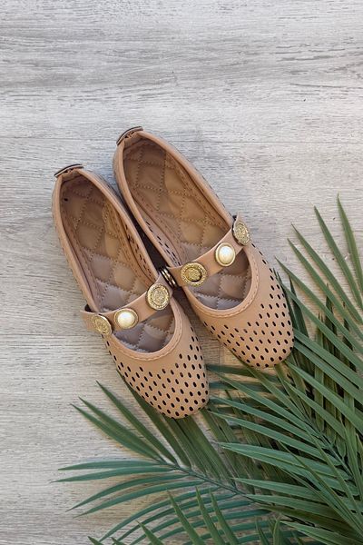 FUGA MODA Stamp Laser Mink Pearl and Seal Accessory Tape Ballerinas