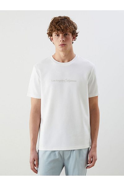 LC Waikiki New Season Crew Neck εμπριμέ χτενισμένο βαμβακερό ανδρικό Tisort - S5IM12Z8