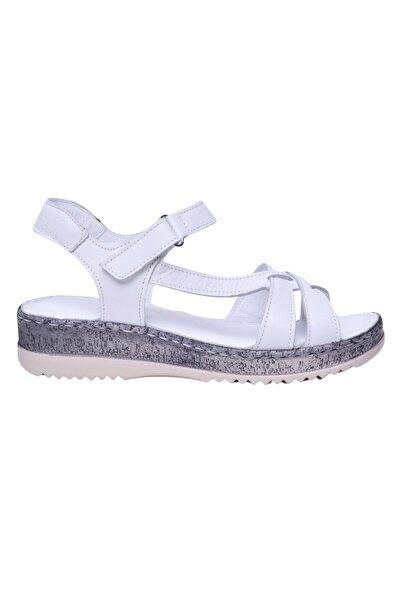 İskarpin Γυναικεία δερμάτινα σανδάλια Femi 457