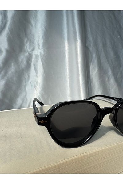 Petra Jeweils Classic Black Vintage Sunglasses