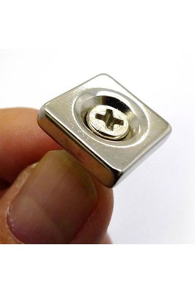 OEM Strong square neodymium magnet with hole 20mm x 20mm x 4mm