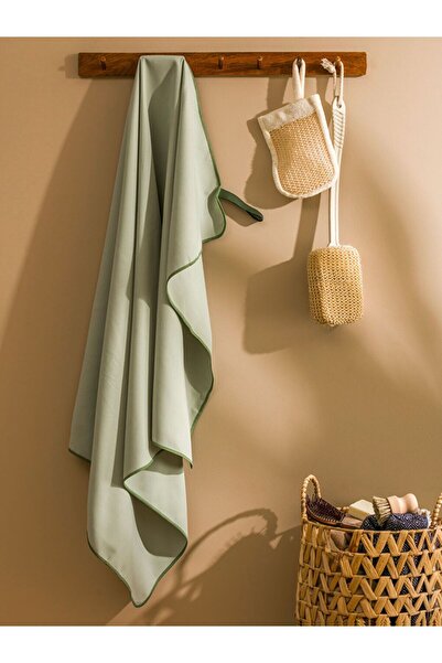 LC Waikiki إكسسوارات إل سي دبليو منشفة شاطئ نسائية 70x150 سم