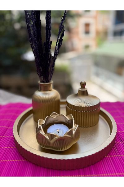 Lydia Accessory Gold Color Handmade Concrete Decorative Tray Set – 4 Piece Lotus Candle Holder & Pampas Vase (Gold)