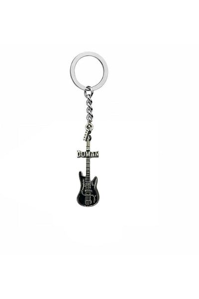 Herşey Nota Unisex Metal Keychain with Smoke Band Inspired Guitar Figure – Rock Music Themed Accessory