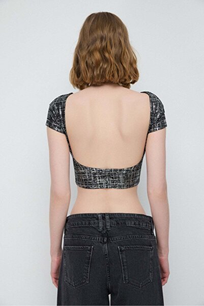 No Matter What Rückenfreies Basic-Top mit Folienprint