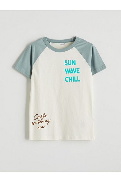LC Waikiki Ecru Crew Neck Boys T-Shirt and Shorts