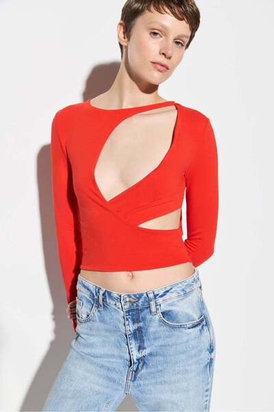 No Matter What Bluse mit asymmetrischer Taillenschnürung