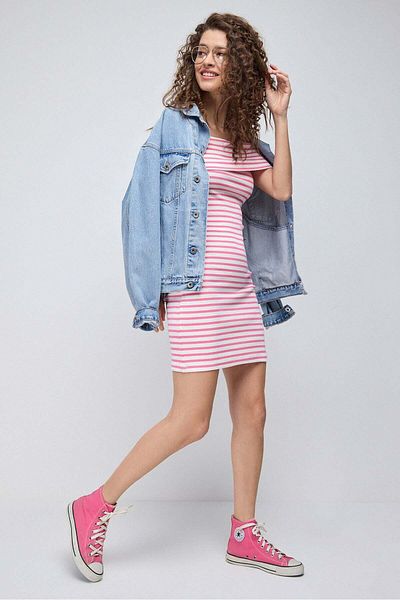No Matter What Schulterfreies, gestreiftes, kurzes Kleid