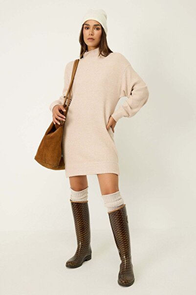 No Matter What Kleid mit halbrolliertem Ausschnitt