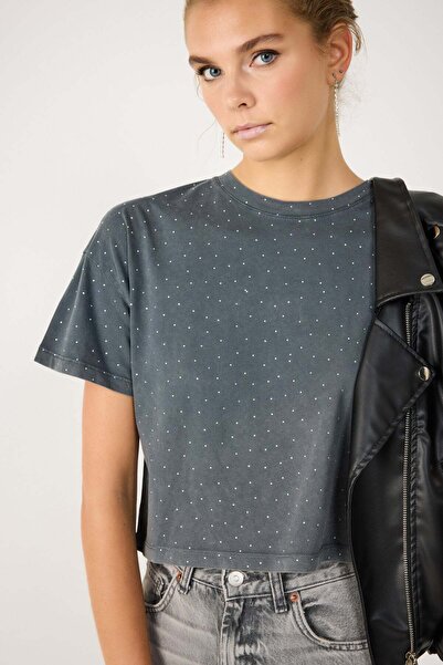 No Matter What Kurzes T-Shirt mit Steinstickerei