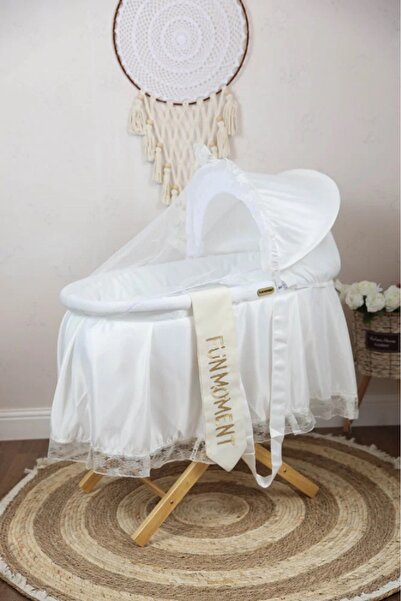Fun Moment White Moses Basket + Base