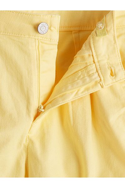 LC Waikiki Sari Beli Adjustable Elastic Girl's Shorts