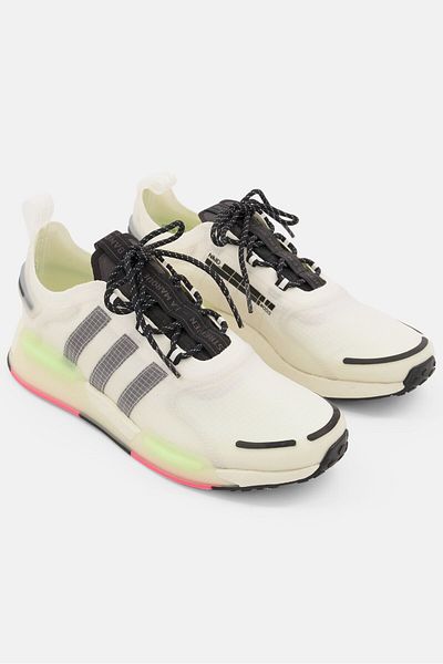 adidas Men Lace Up Closure Outdoor Sport Shoes, Cream