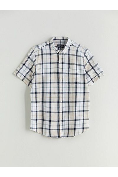 LC Waikiki Ανδρικό πουκάμισο LCWAIKIKI Classic Regular Fit με κοντό μανίκι καρό από ποπλίνα
