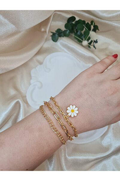 ZEYM طقم أساور بسلسلة ثلاثية باللون الذهبي – مزين بالبابونج