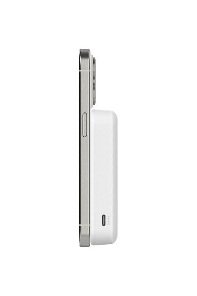 Belkin Boost Charge Pro Magnetic Power Bank with Qi2 15W