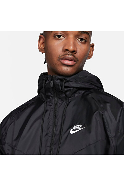 Nike Windrunner Erkek Siyah Kapüşonlu Ceket