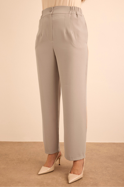 Aker Beli Lastik Detaylı Krep Pantolon