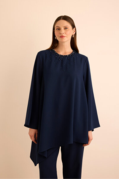 Aker Yakası Boncuk İşlemeli Asimetrik Tunik