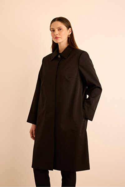 Aker Yakası Taşlı Düğmeli Kap