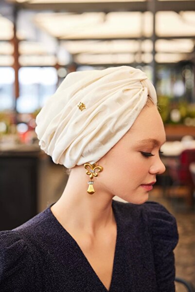 ladrans Jakarlı İpek Ekru Dolgusuz Bone