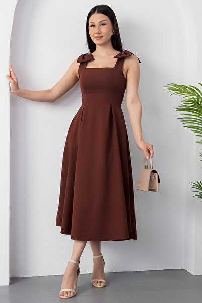 PULLIMM Φόρεμα με τετράγωνο γιακά με πλισέ φιόγκο ώμου 2025-4185