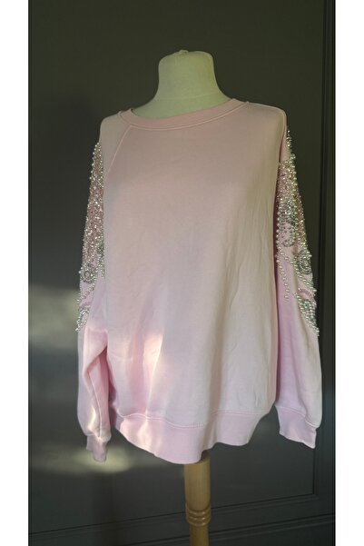 Kübra Tekin İşlemeli Tasarım Pembe Sweatshirt