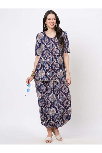 HashtagBe Featuring a printed kurti set with stylised dhoti with slit