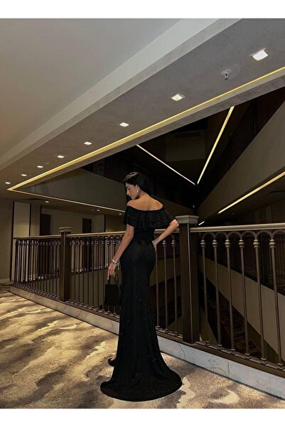 Modafeminen Simli Düşük Omuz Fırfırlı Yırtmaç Detaylı Abiye Elbise Siyah 583175