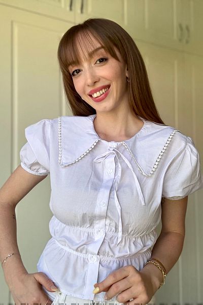 Dilay Gökoğlu Butik Cămașă albă elastică cu detaliu de guler