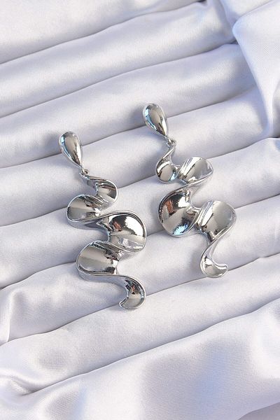 Avantaj Kapıda ®   Brass Silver Color Curved Dangle Earrings