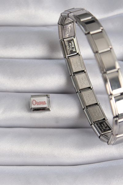 Avantaj Kapıda ®   316L Steel Silver Color White Pink Ouma Engraved Nomination Charm