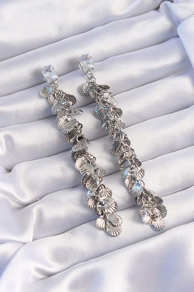 Avantaj Kapıda ®   Brass Silver Color Zircon Stone Minimal Seashell Dangle Earrings