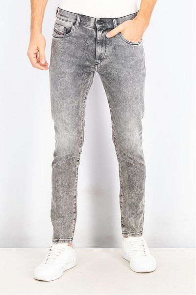 Diesel Men Slim Fit Wash Stretchable Denim, Grey Wash