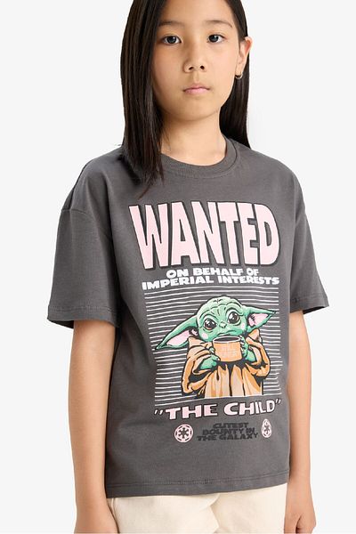 DeFacto Girls Star Wars-Mandalorian Relax Fit Crew Neck Short Sleeve T-Shirt E6563A825Hs