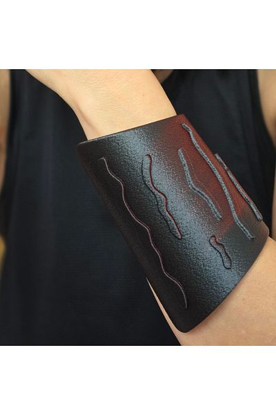 ZLBoutique Avangard Bracelet Roman Style Made of Ecological Cloth - Red with Black, Diameter: 5.5 Cm, ​​Length: 11.5 Cm