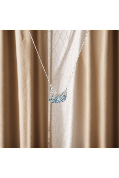 fulina Swan Pendant Necklace,with White & Blue Crystal Gradation,fashionable Accessory,adding Extra Impact