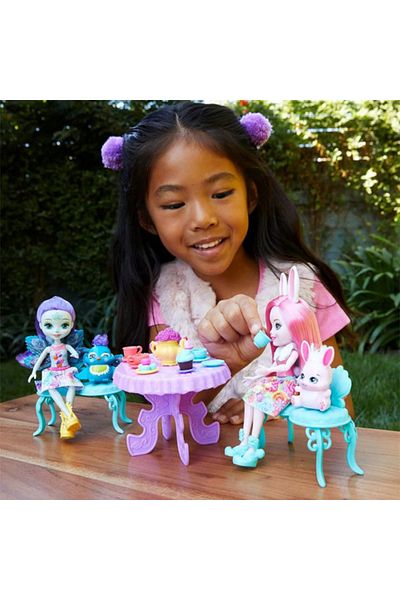 mattel EnchanTimals Playset, Bree Bunny and Patter Peacock, Tea Party