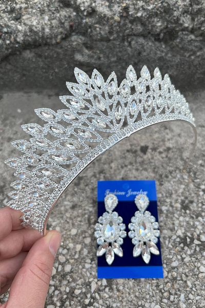 Hobigram Alexa Silver Bridal Henna Crown Special Occasion Accessory Women's Crown and Three Shuttle Earrings Set – Crown, Crystal Stone