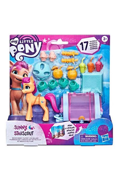 Hasbro My Little Pony, Sunny Starscout, Movie Magic figure with 17 accessories
