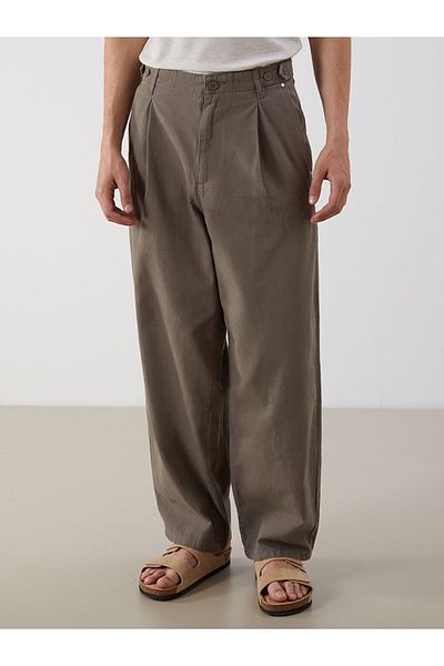 LC Waikiki Standard Fit Gabardine Men's Pleated Trousers