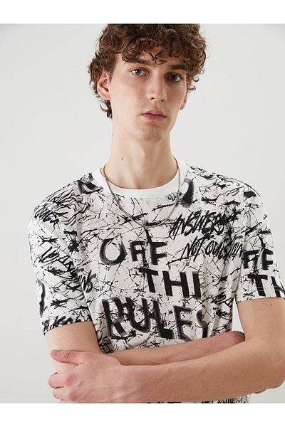 LC Waikiki New Season Crew Neck εμπριμέ χτενισμένο βαμβακερό ανδρικό Tisort - S5IL36Z8