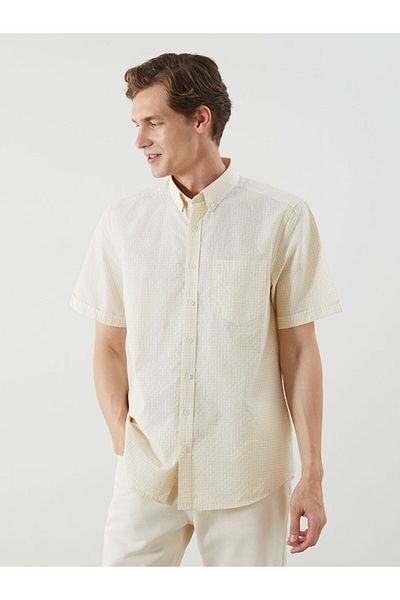 LC Waikiki Ανδρικό πουκάμισο LCW Regular Fit με κοντό μανίκι καρό ποπλίνα