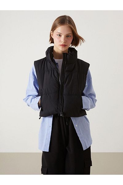 LC Waikiki Stand Collar Straight Crop Women's Puffer Vest