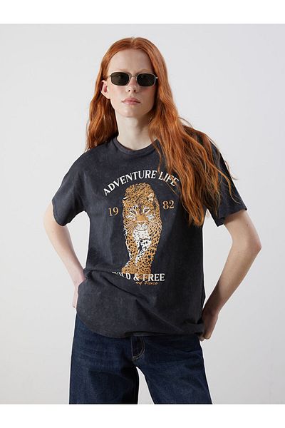 LC Waikiki Γυναικείο T-Shirt με λαιμόκοψη Leopard printed