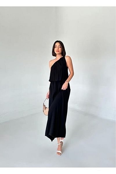 soBasic One Sleeve Elastic Waist Dress with Shoulder Brooch Accessory Detail